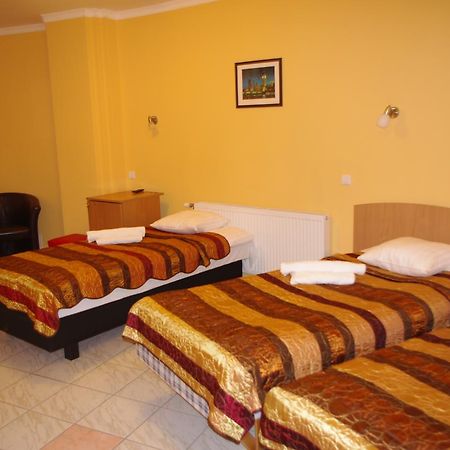Hotel Vaivorykste Šiauliai Exterior foto