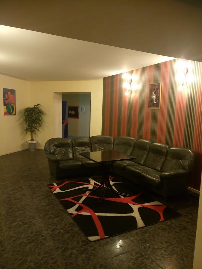 Hotel Vaivorykste Šiauliai Exterior foto
