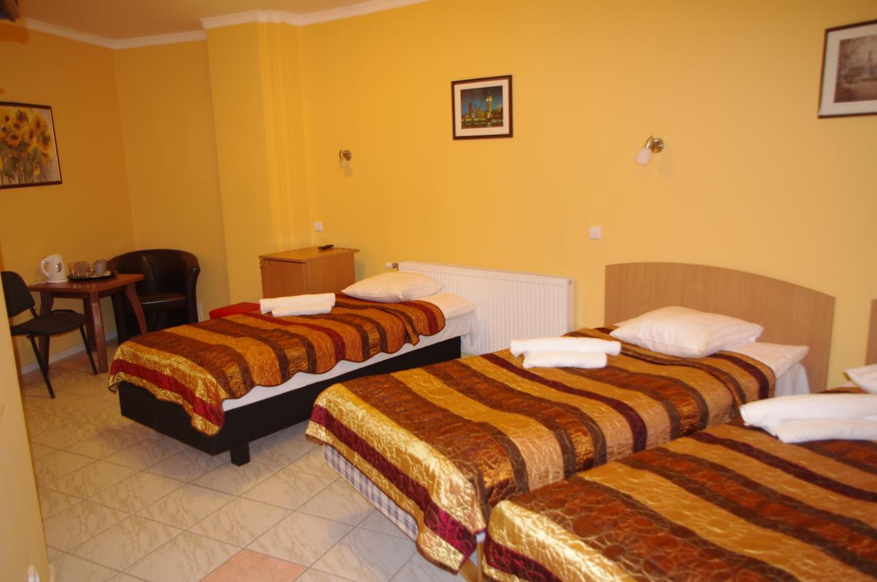 Hotel Vaivorykste Šiauliai Exterior foto